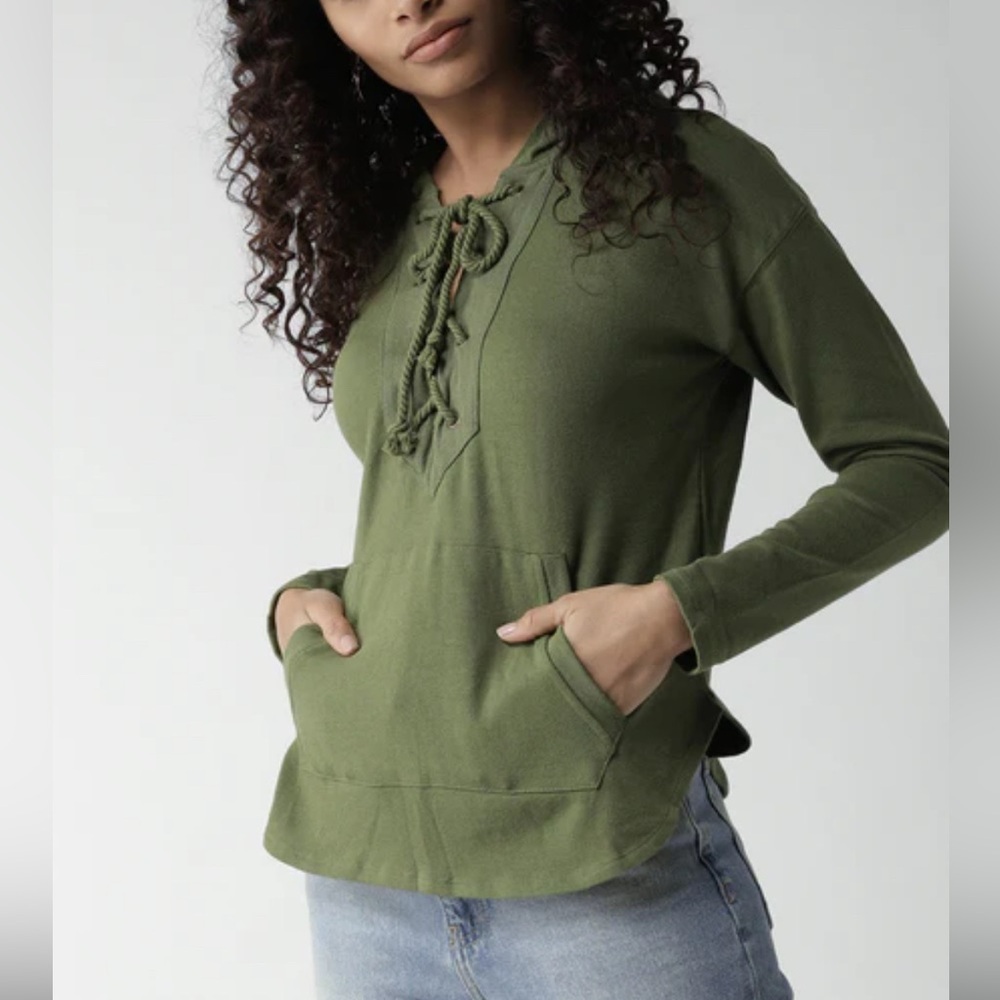 FOREVER 21 Size M Olive Green Lace Up V-Neck Hooded Sweatshirt